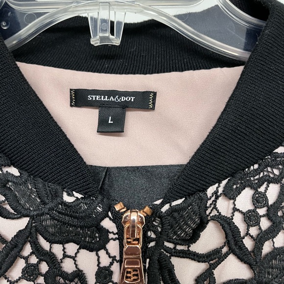 Women’s Stella & Dot lace bomber - Picture 5 of 5